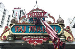 ebay-stops-sale-of-trump-taj-mahal-sign