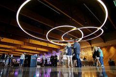 r-i-s-tiverton-casino-hotel-cuts-ribbon