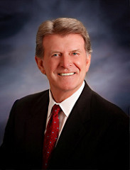 idaho-governor-supports-historical-horse-racing-initiative